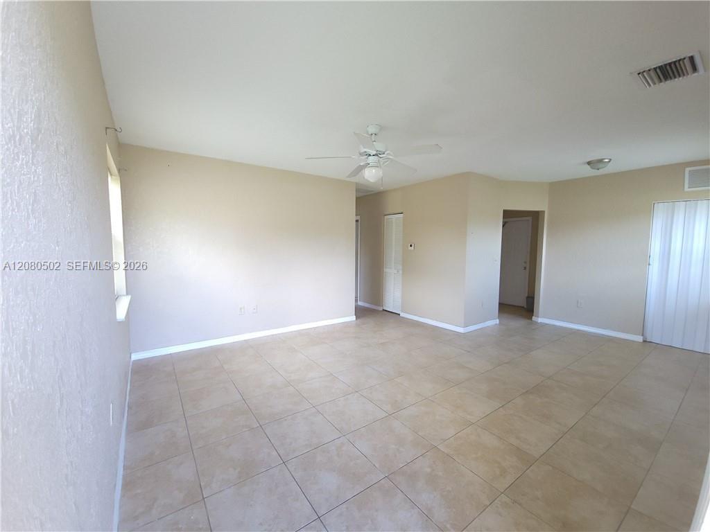 2400 NW 152nd St — Photo 2