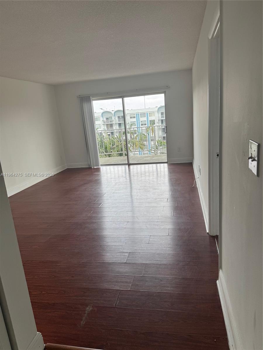 496 NW 165th St Rd # 614 — Photo 3