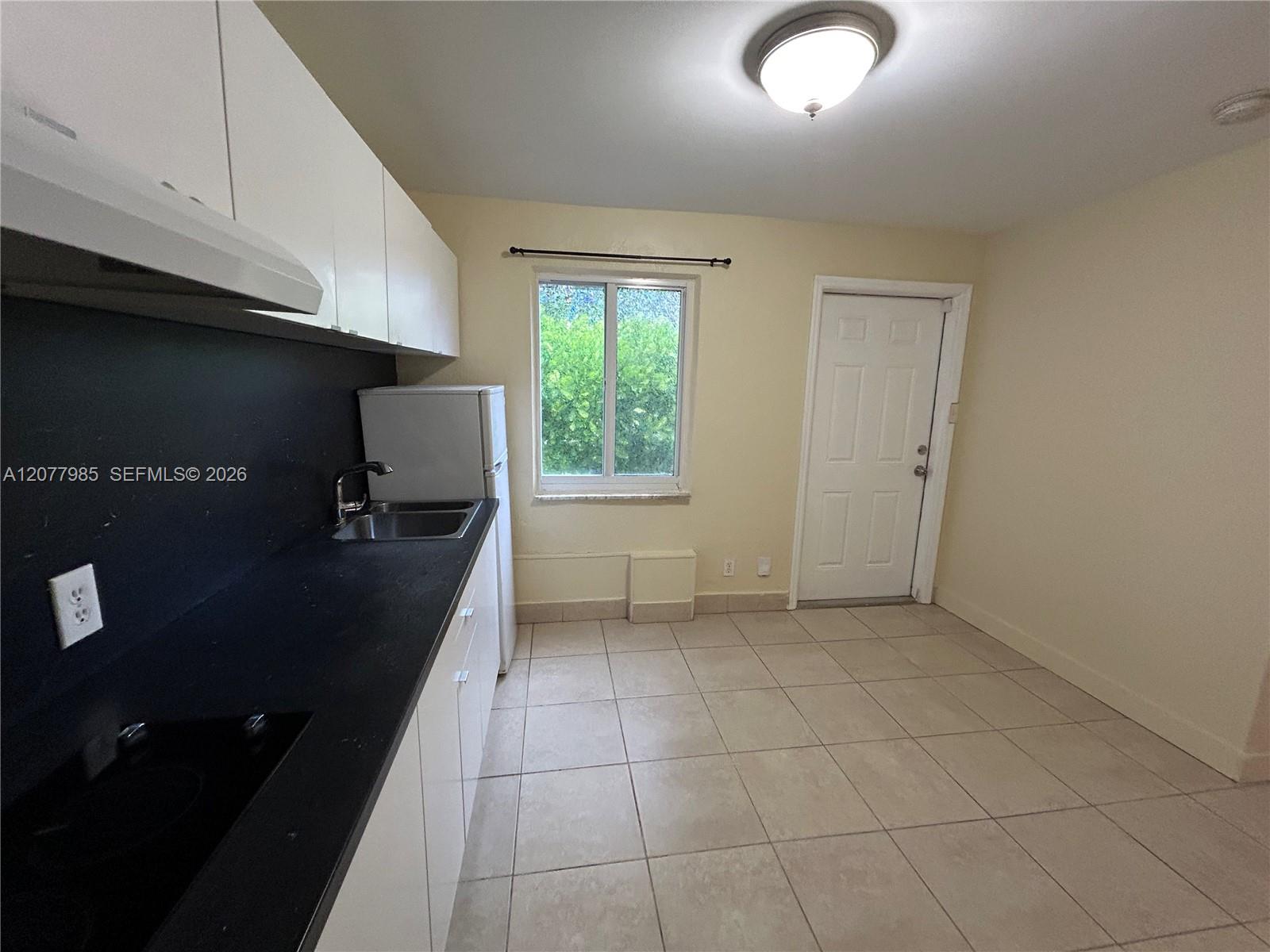 1642 Polk St # C — Photo 2