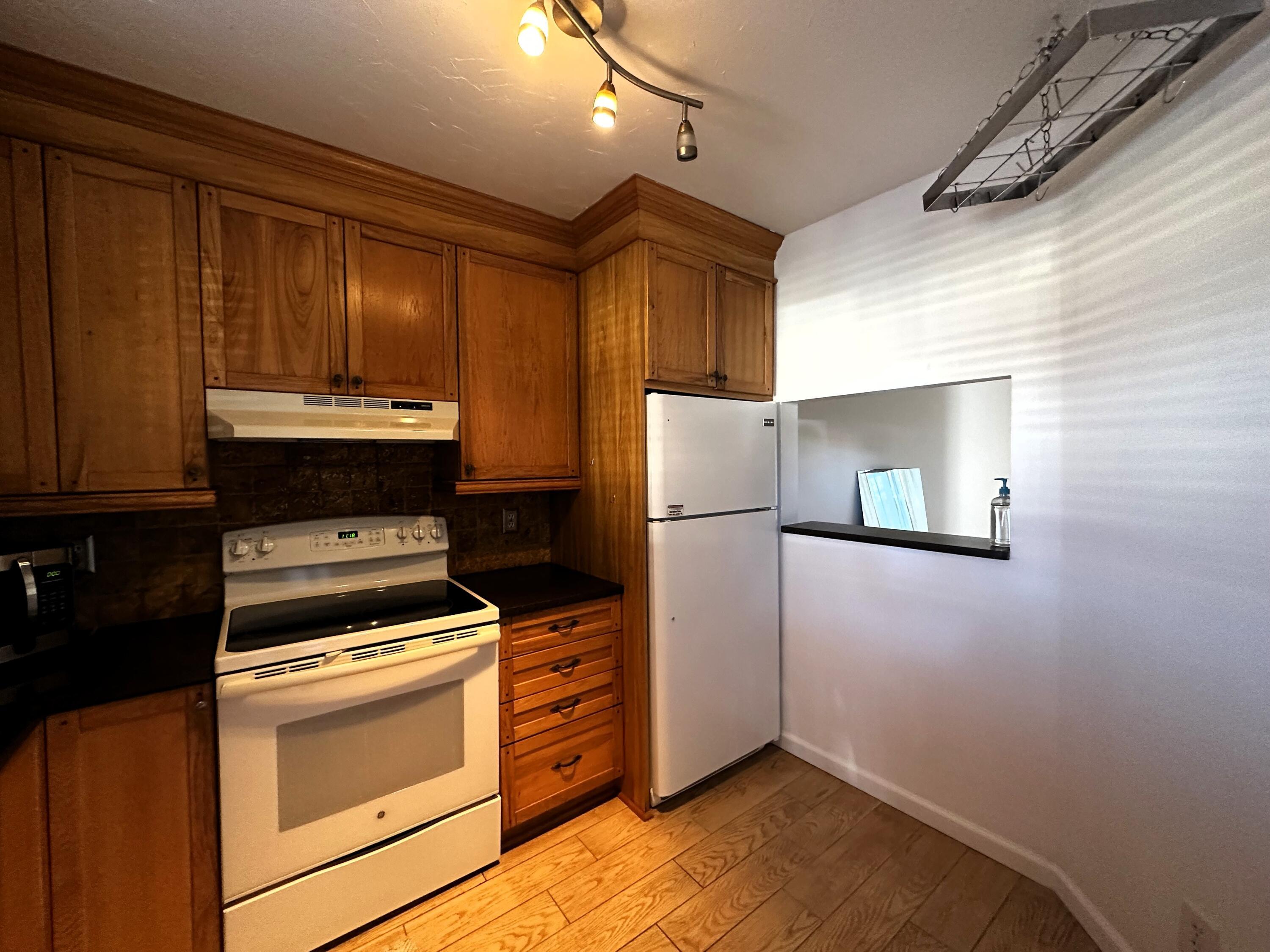 21904 Lake Forest Circle # 106 — Photo 5