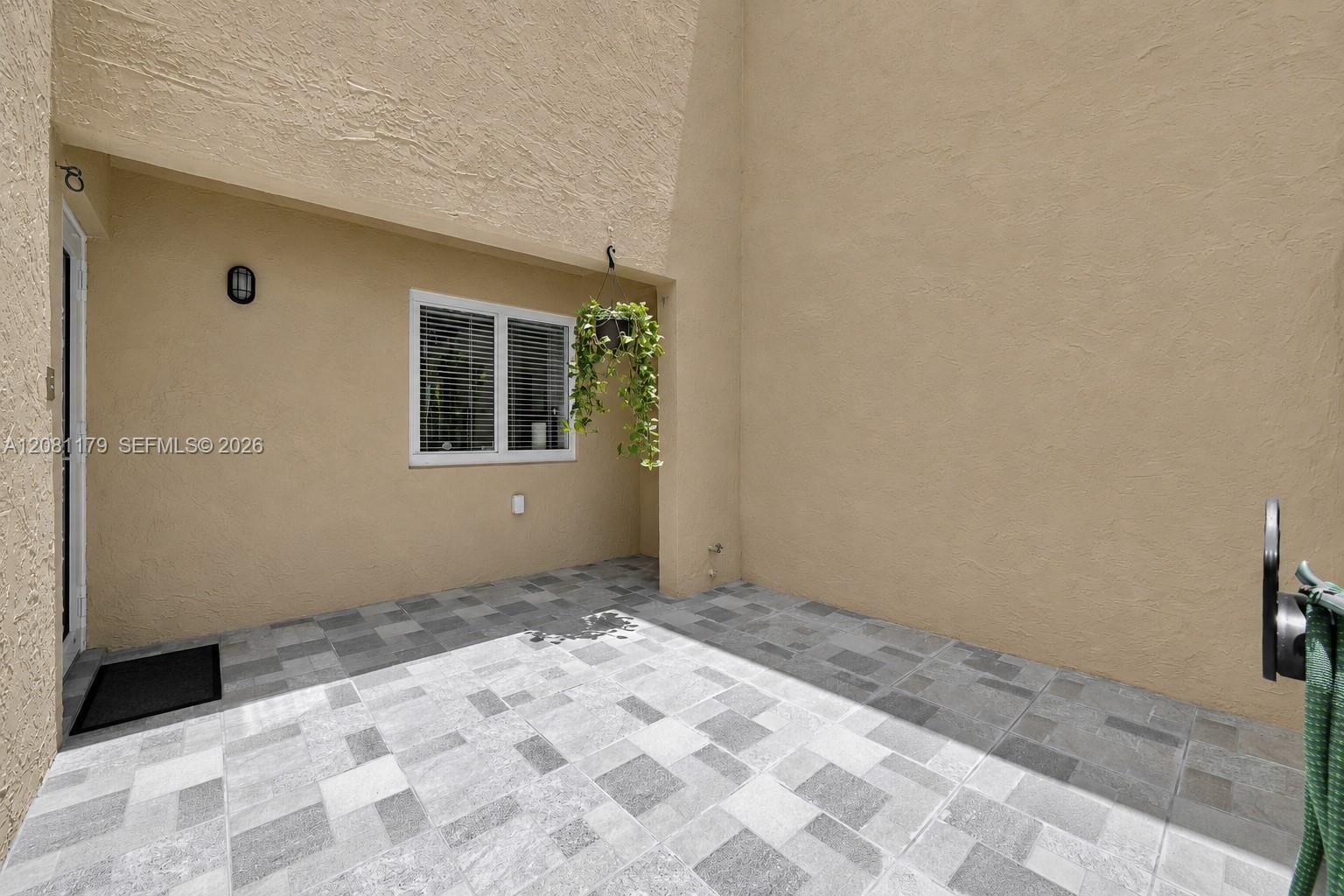9133 Fontainebleau Blvd # 5 — Photo 5