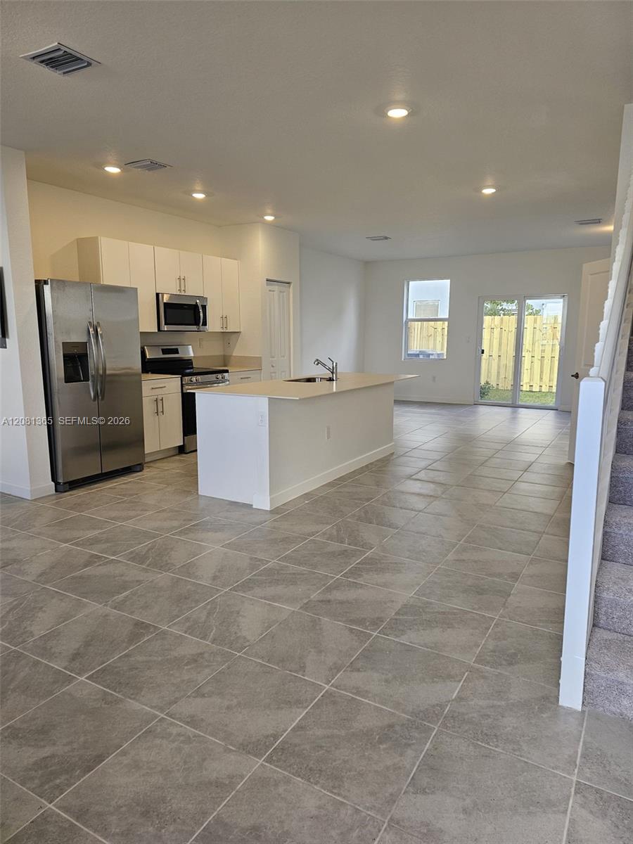 1175 SE 1 st # 0 — Photo 3