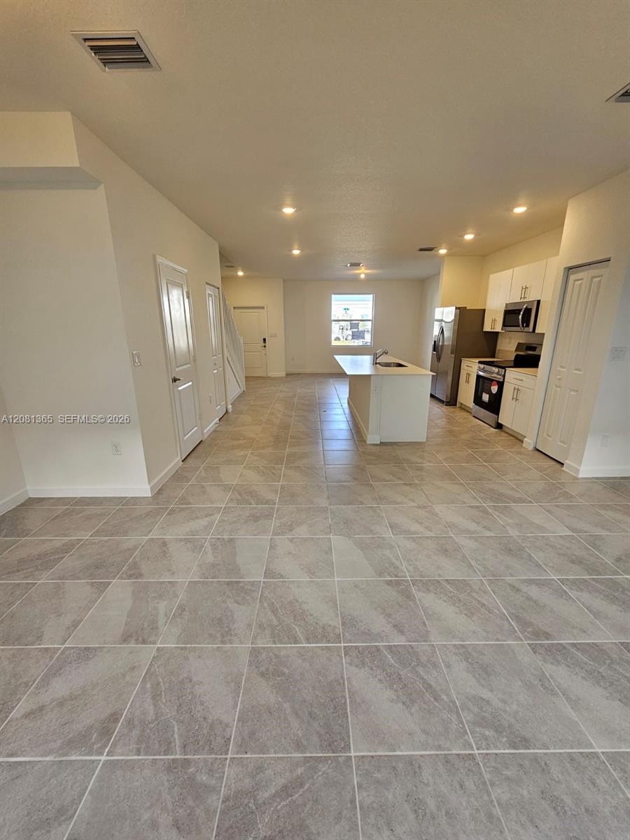 1175 SE 1 st # 0 — Photo 4
