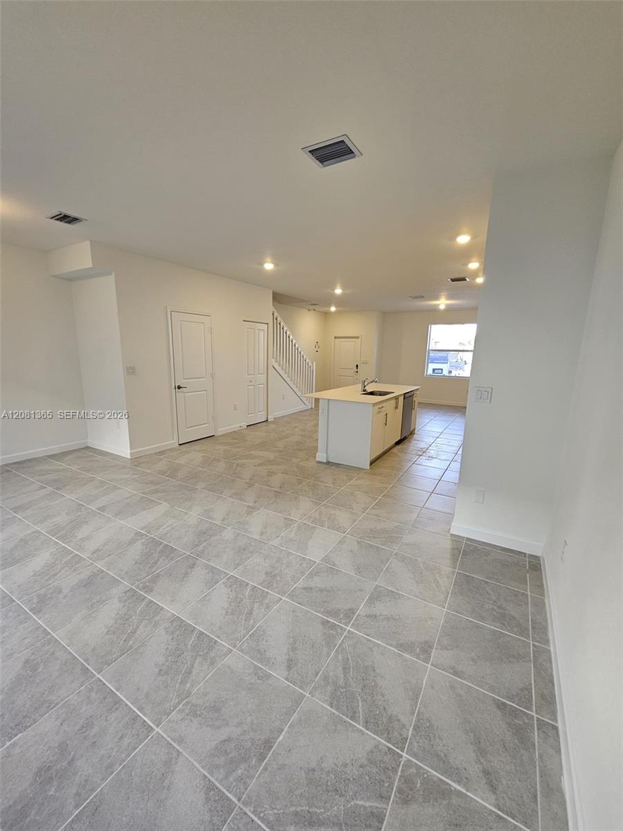 1175 SE 1 st # 0 — Photo 5