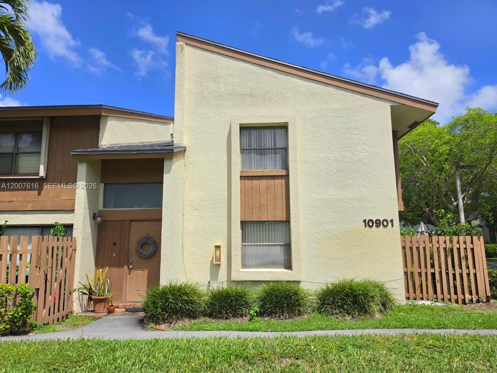 10901 SW 113th Pl # 66B, Miami FL 33176