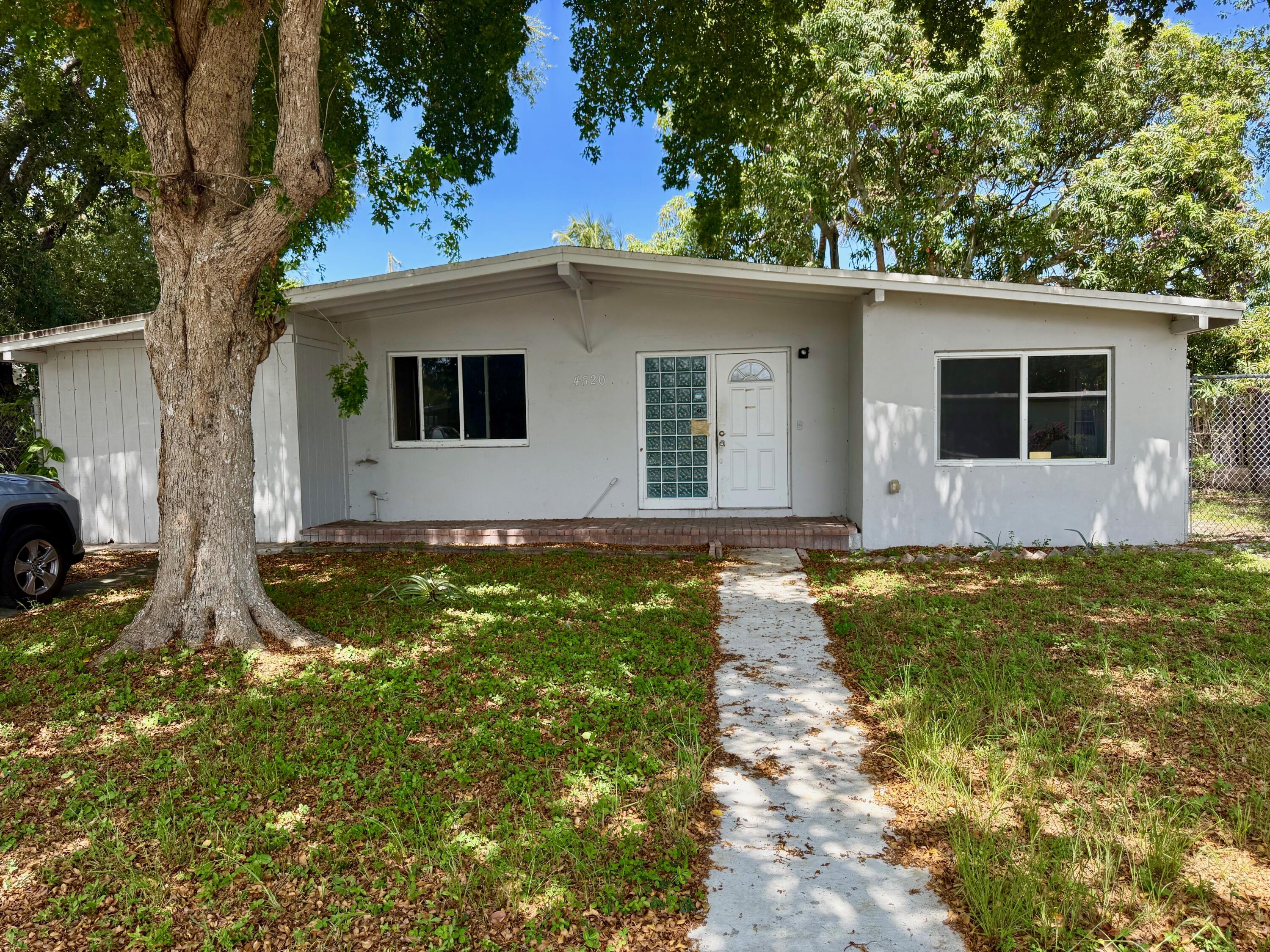 4520 NE 16TH Avenue, Pompano Beach FL 33064