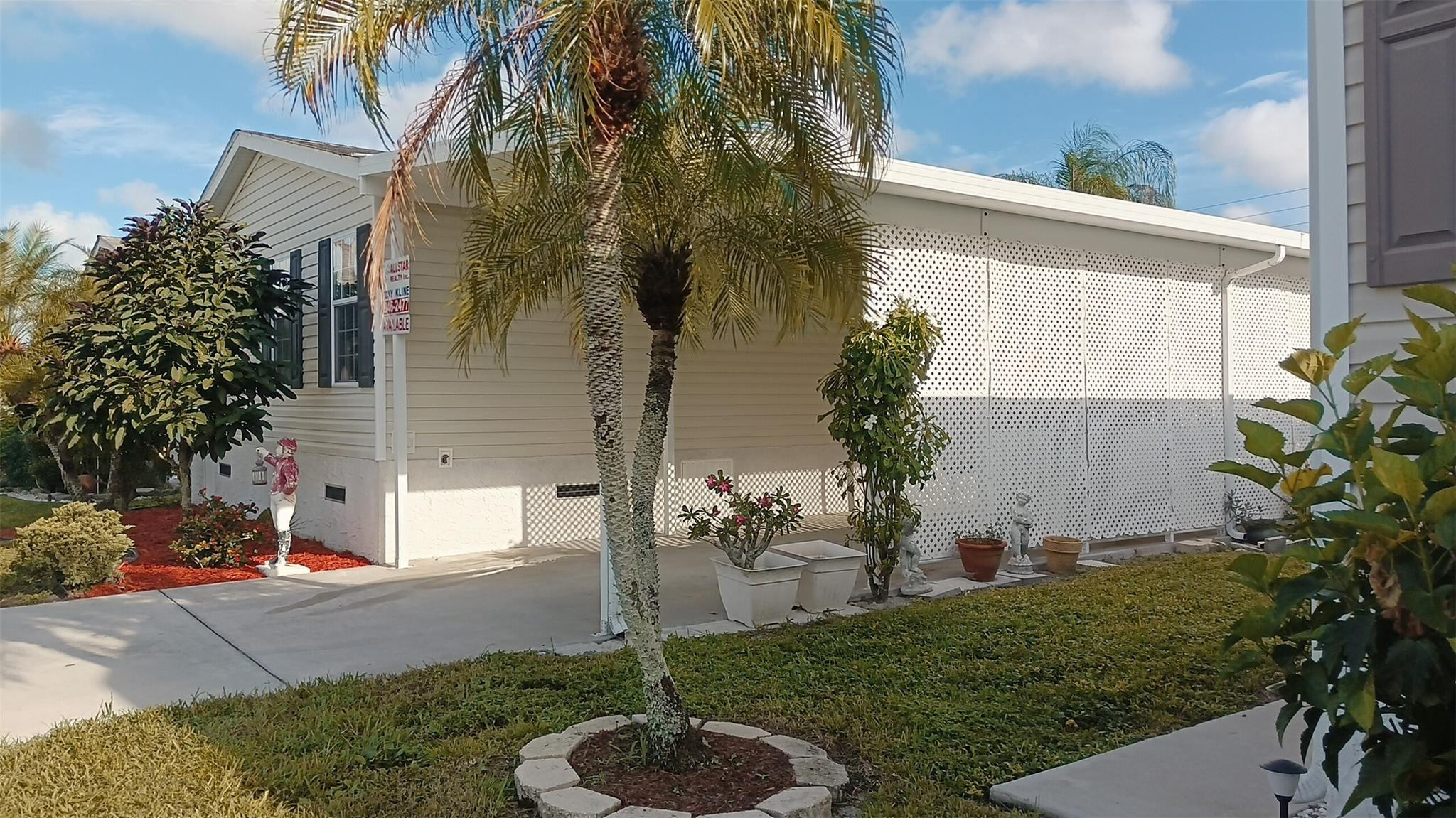 8204 South Street — Photo 3