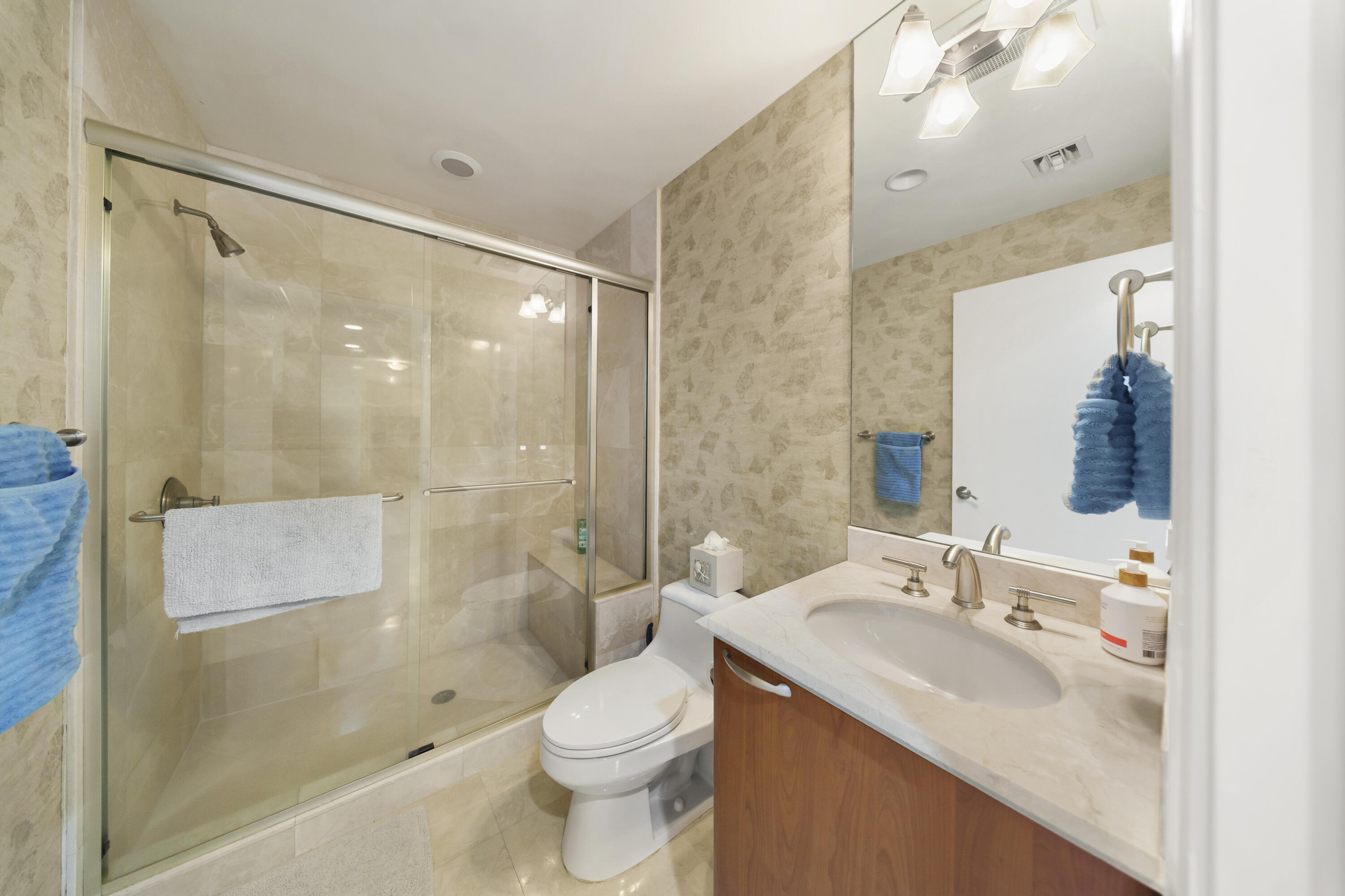 701 SE 21ST Avenue # 302 — Photo 4