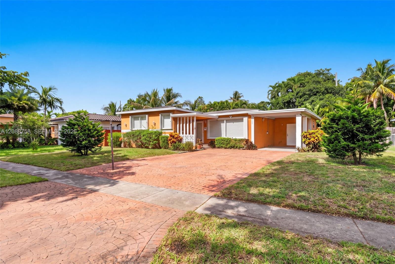 12140 NE Miami Ct — Photo 4