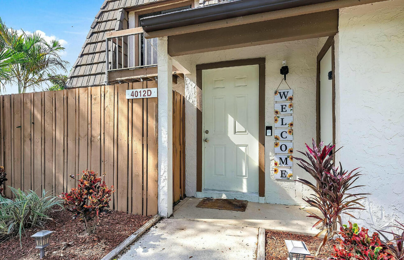 4012 PALM BAY Circle # D — Photo 2