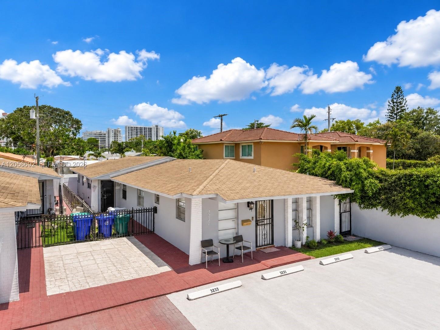 3231 SW 25th St, Miami FL 33133