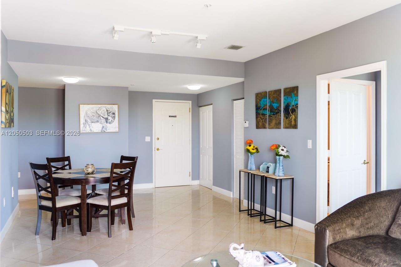 2280 SW 32nd Ave # 213, Miami FL 33145