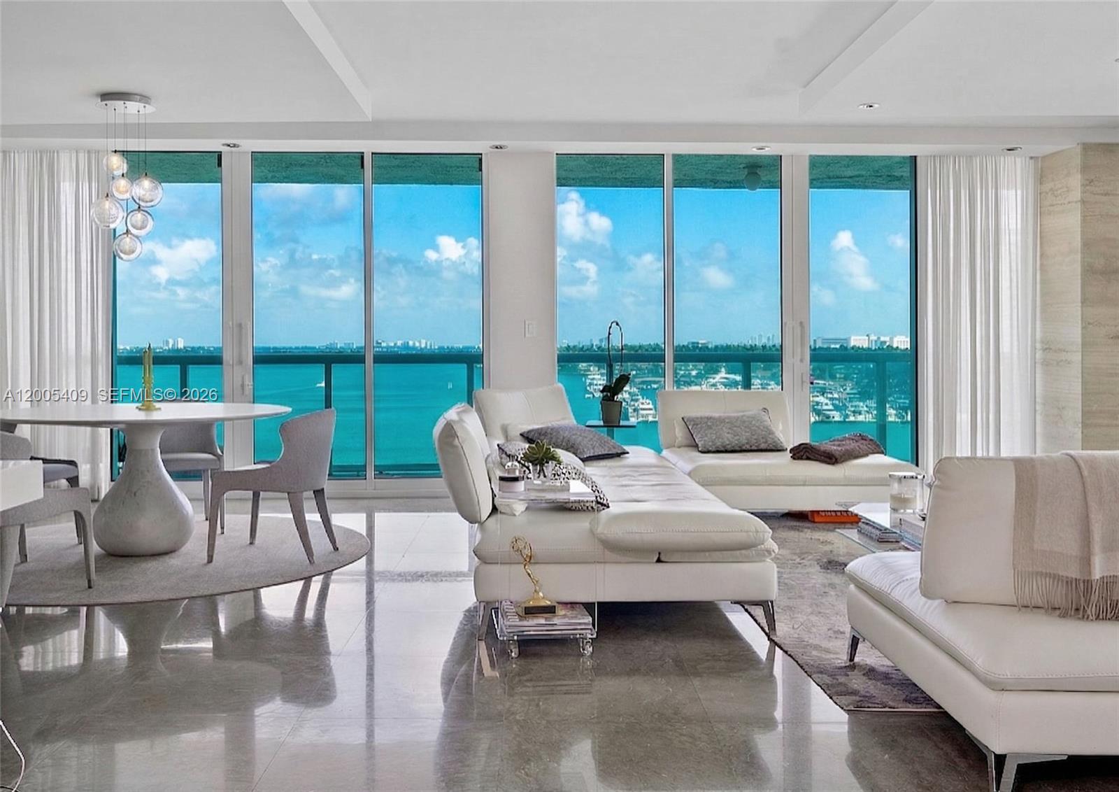 10 Venetian Way # 804, Miami Beach FL 33139