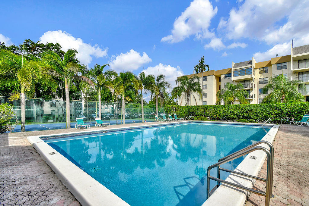 4164 Inverrary Drive # 601, Lauderhill FL 33319