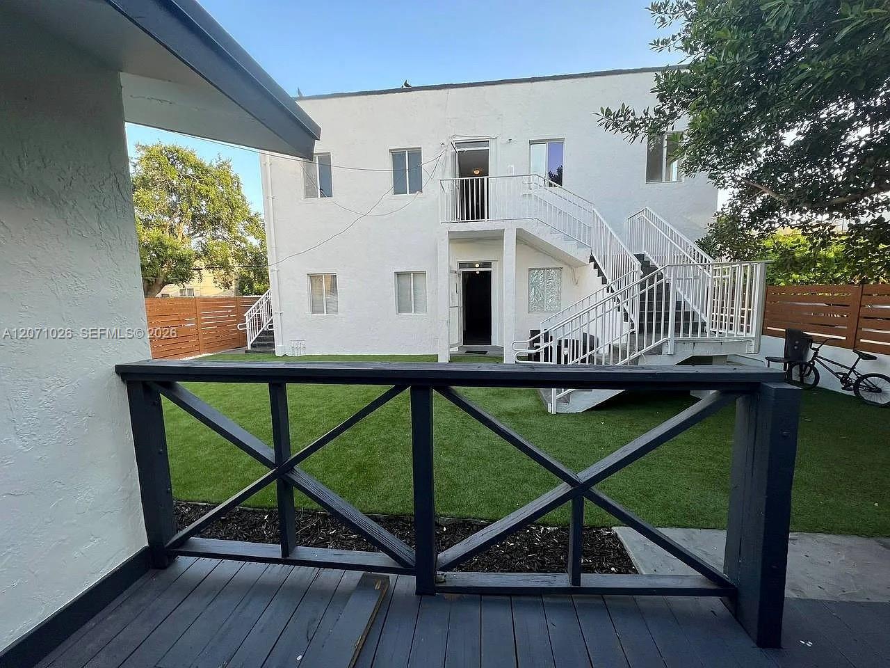 734 SW 4th St # 6, Miami FL 33130