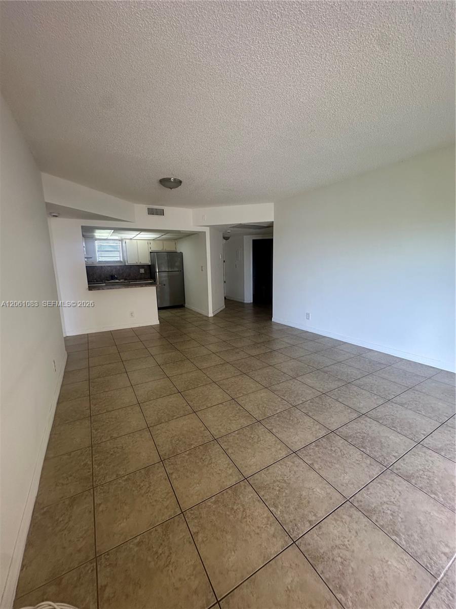 8290 Lake Dr # 517, Doral FL 33166