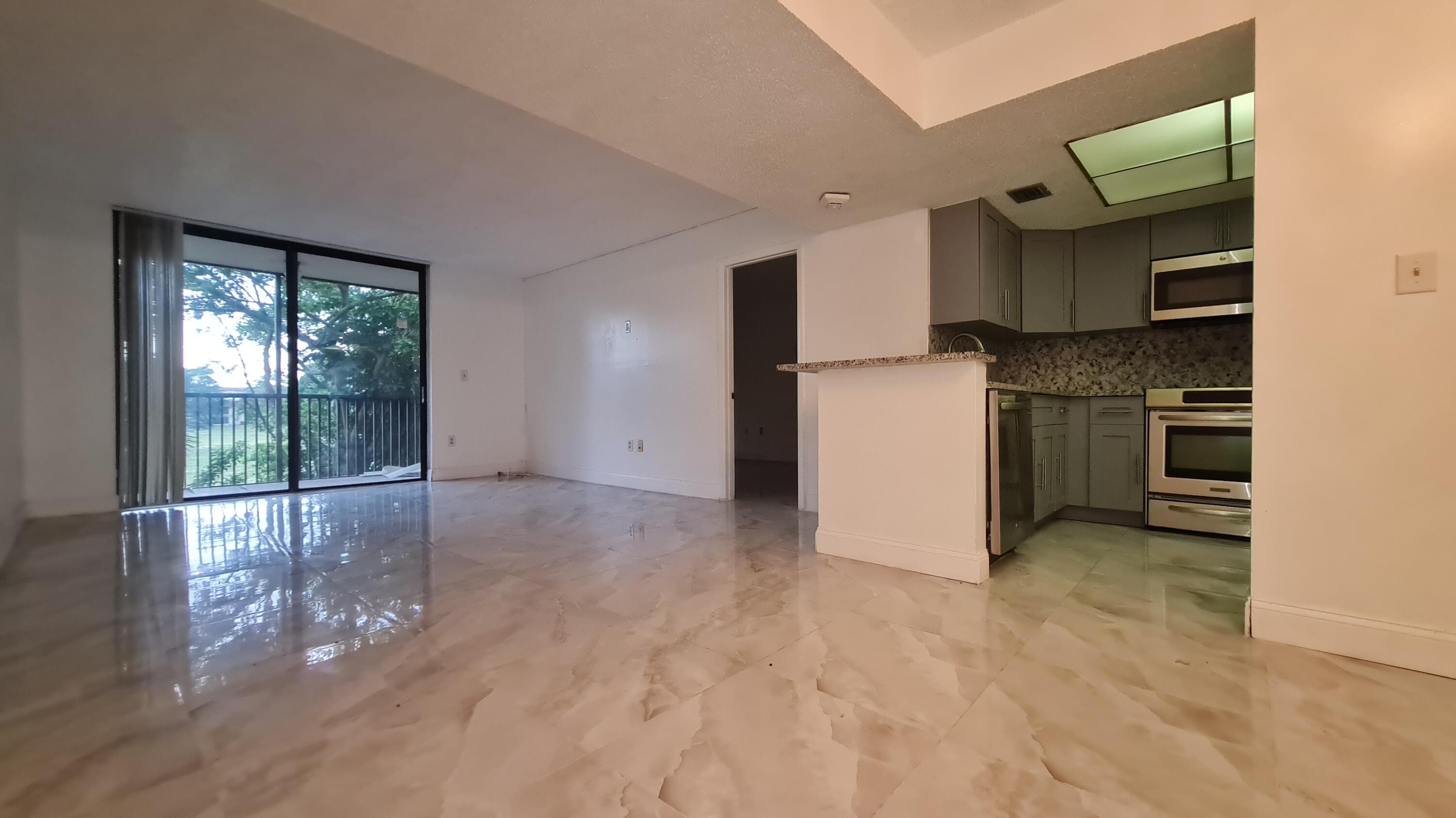 5570 NW 44th Street # 210, Lauderhill FL 33319