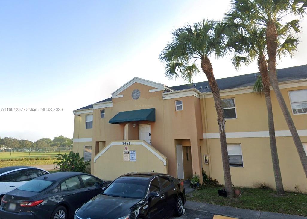 2421 NW 56th Ave # 102, Lauderhill FL 33313