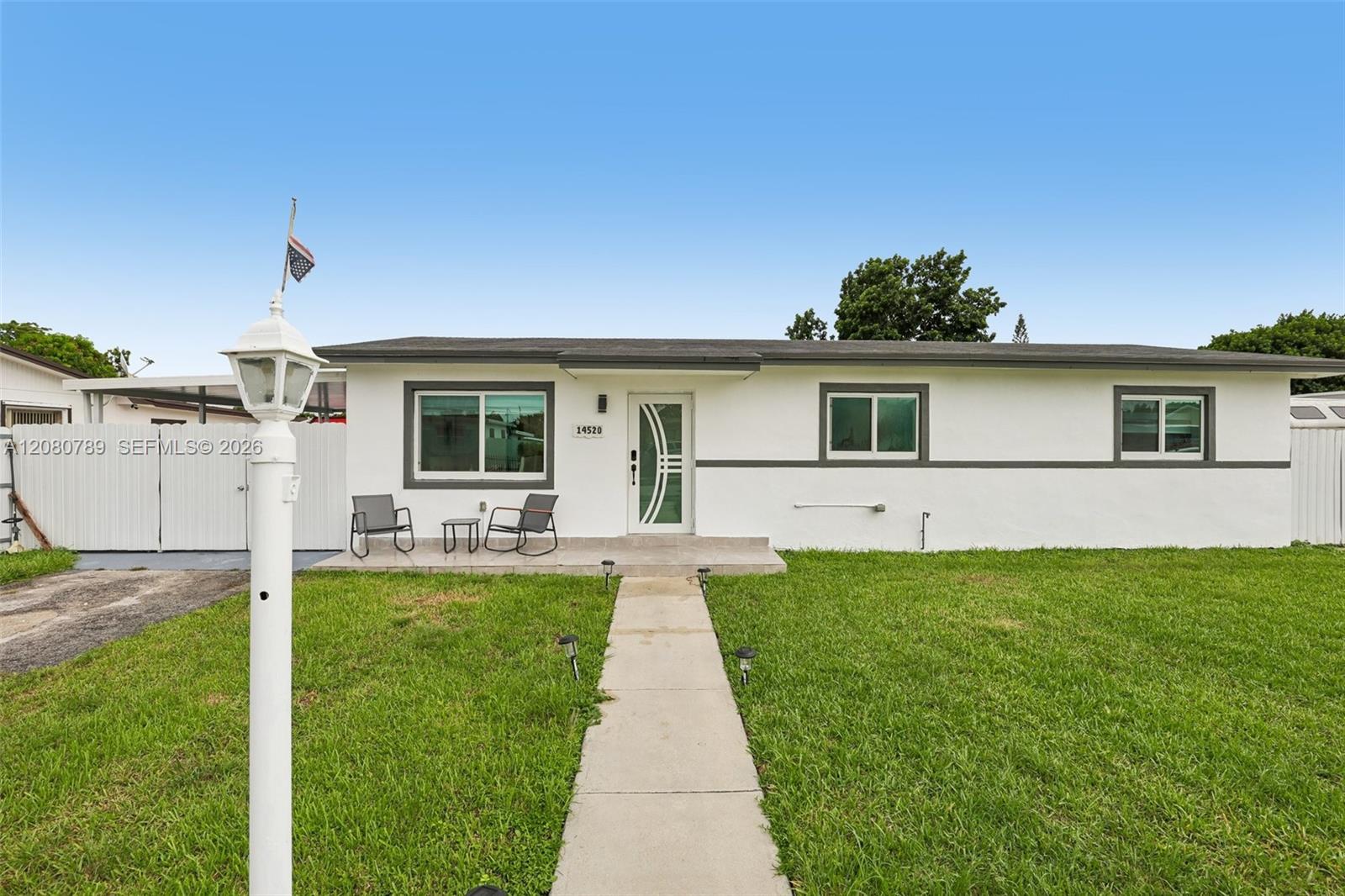 14520 SW 293rd St — Photo 2
