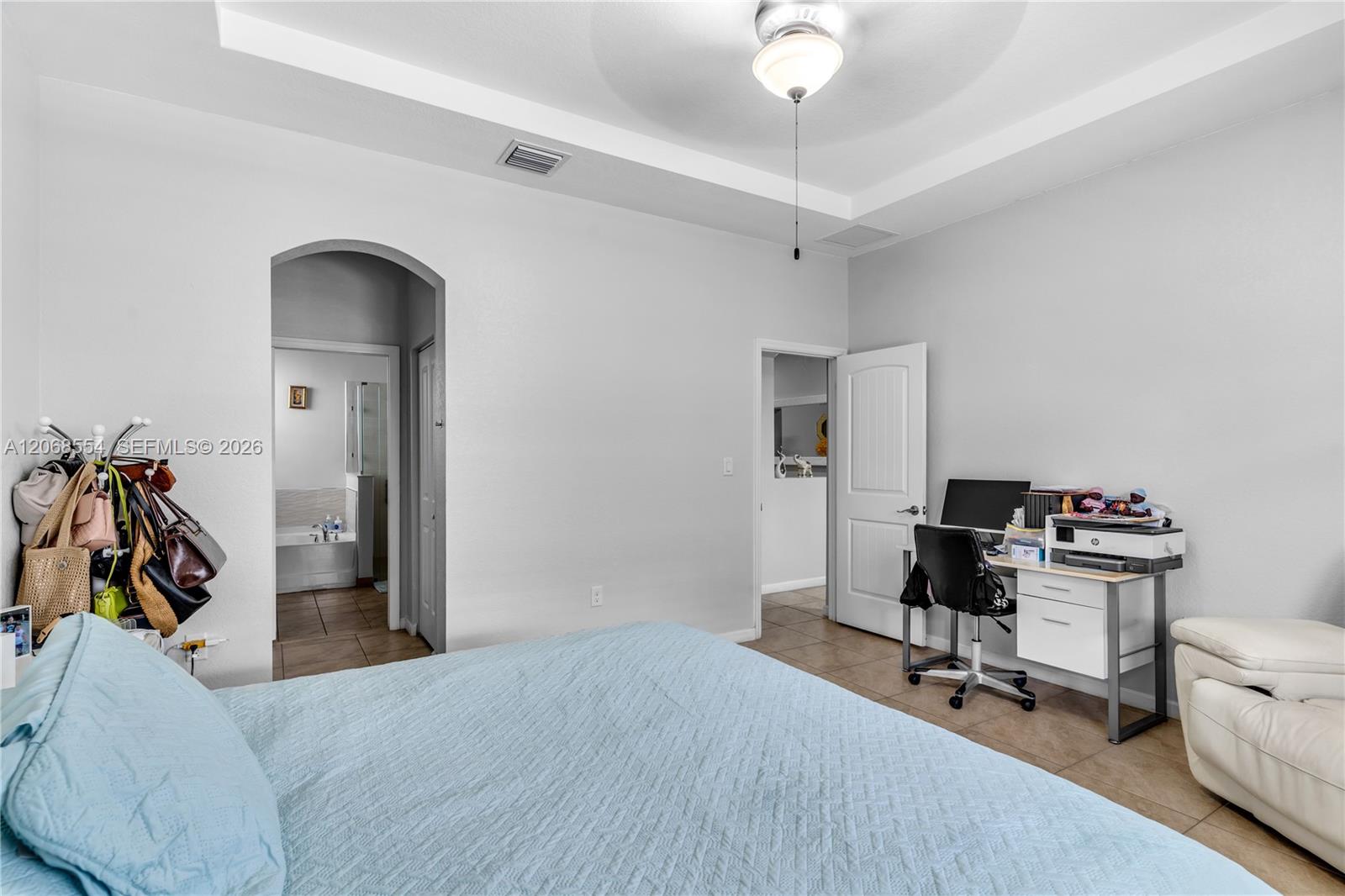4189 NE 20th St View 15