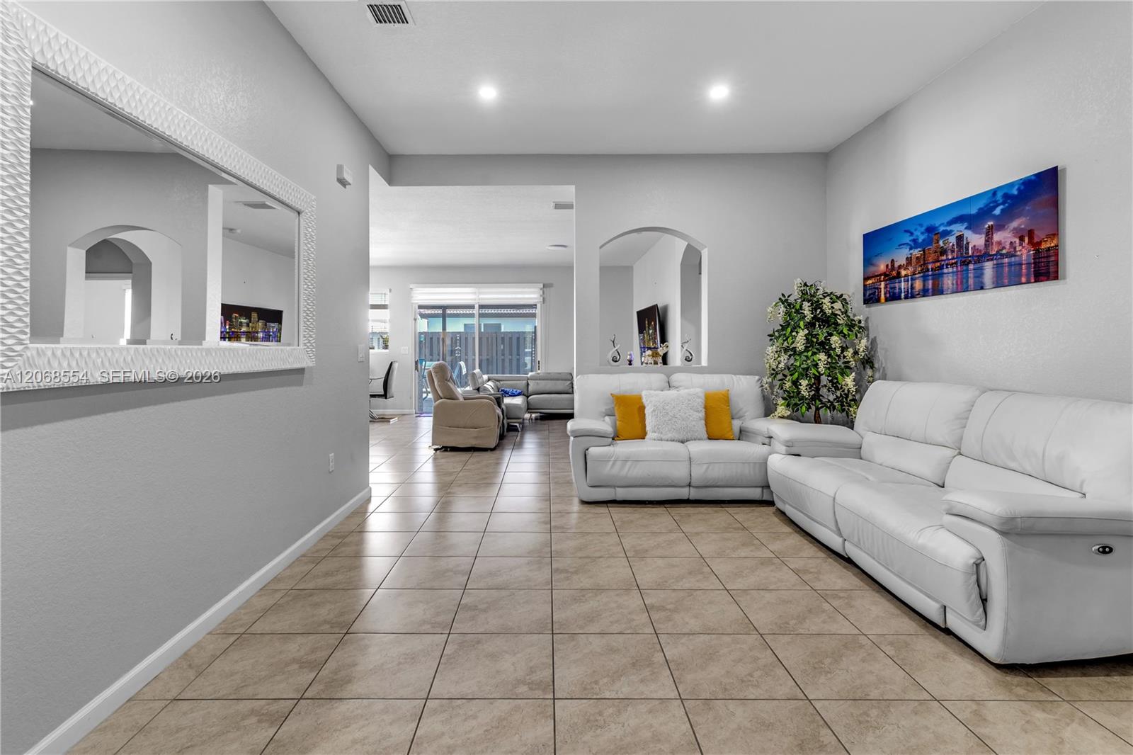 4189 NE 20th St View 3