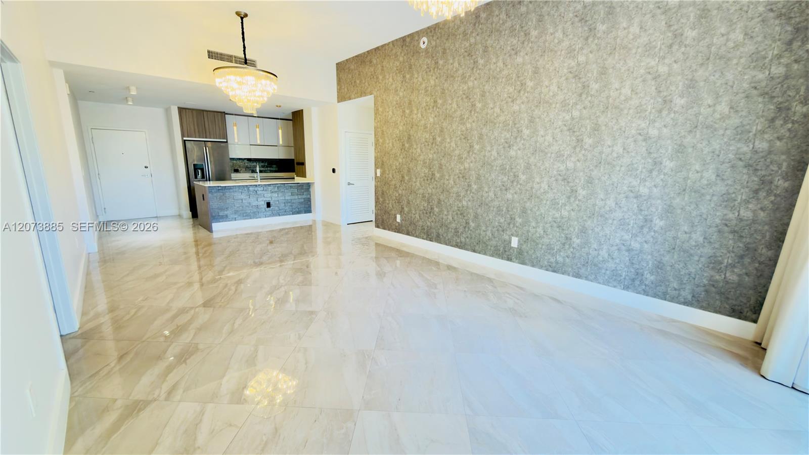 600 NE 27th St # 604 — Photo 4