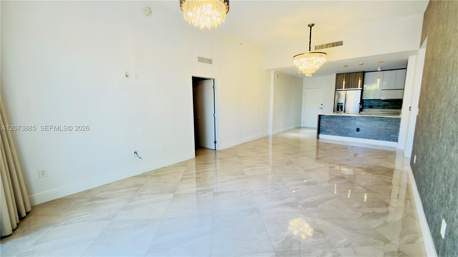 600 NE 27th St # 604 — Photo 5