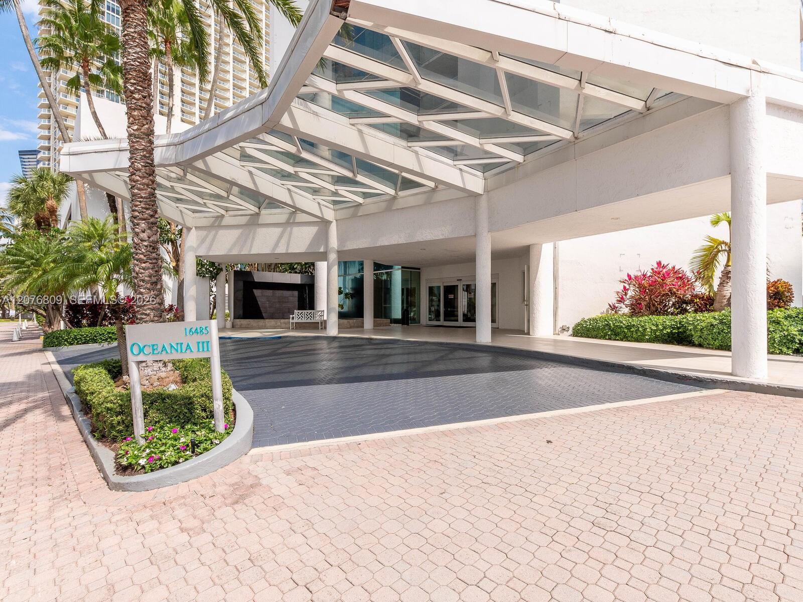 16485 Collins Ave # 1131 — Photo 3