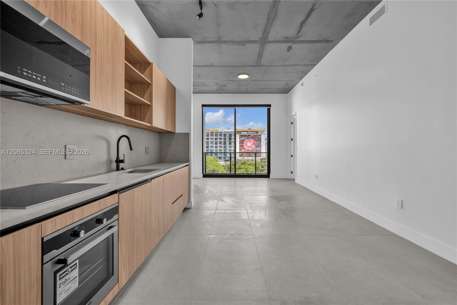 91 NW 27th St # 201 — Photo 2