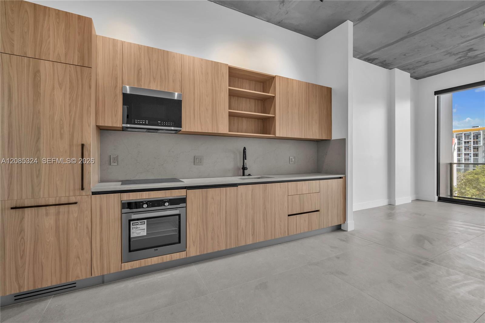 91 NW 27th St # 201 — Photo 4