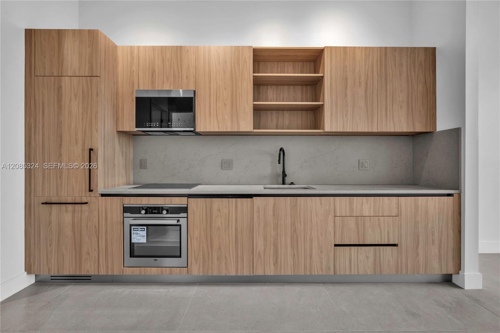 91 NW 27th St # 201 — Photo 5