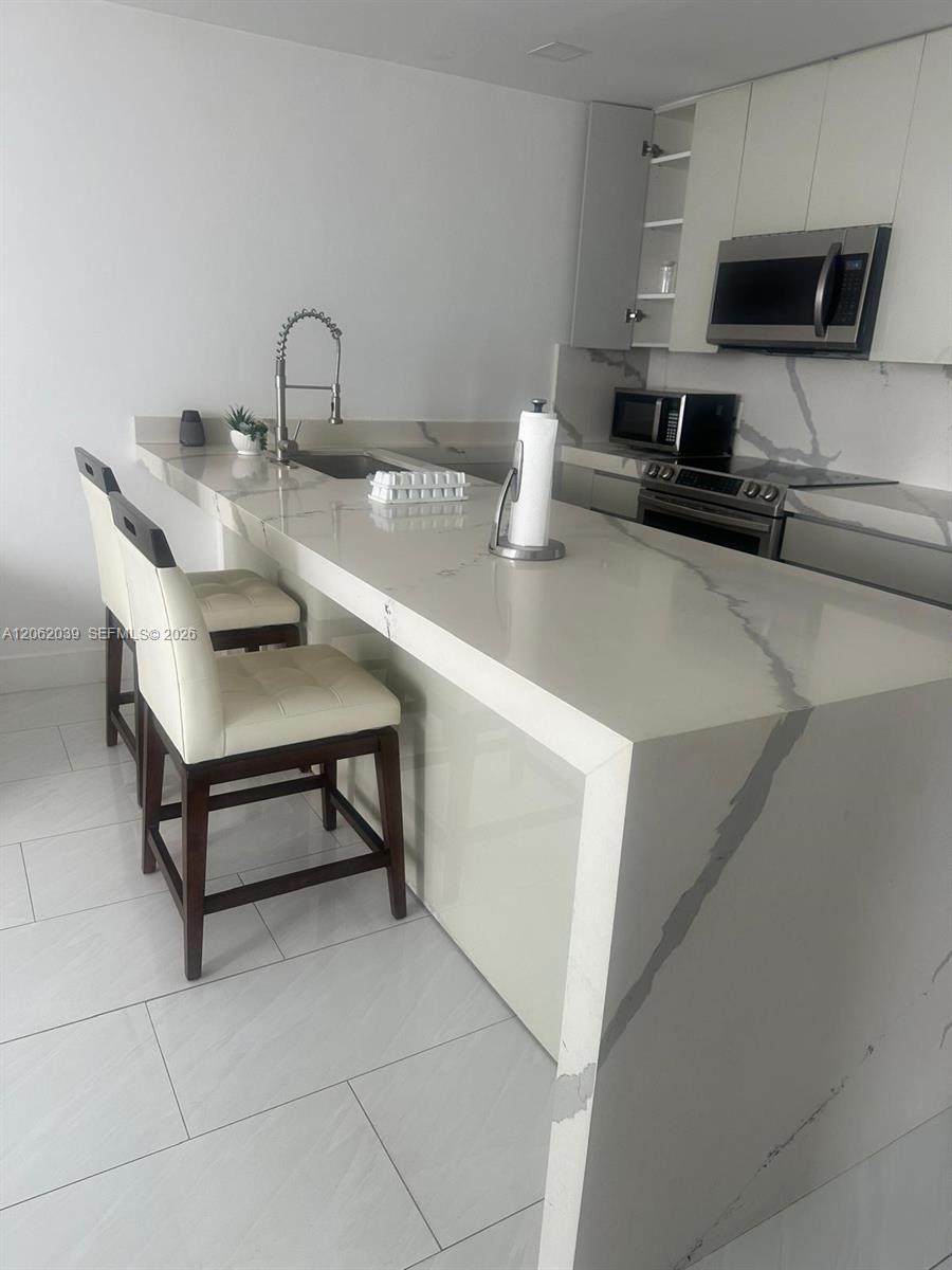 3725 S Ocean Dr # 1507, Hollywood FL 33019