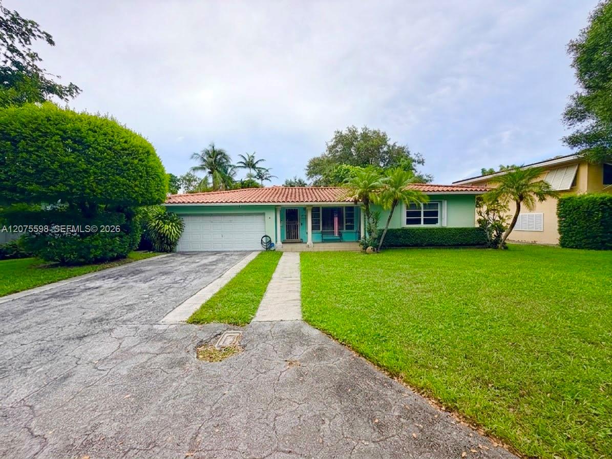 951 NE 115th St, Biscayne Park FL 33161