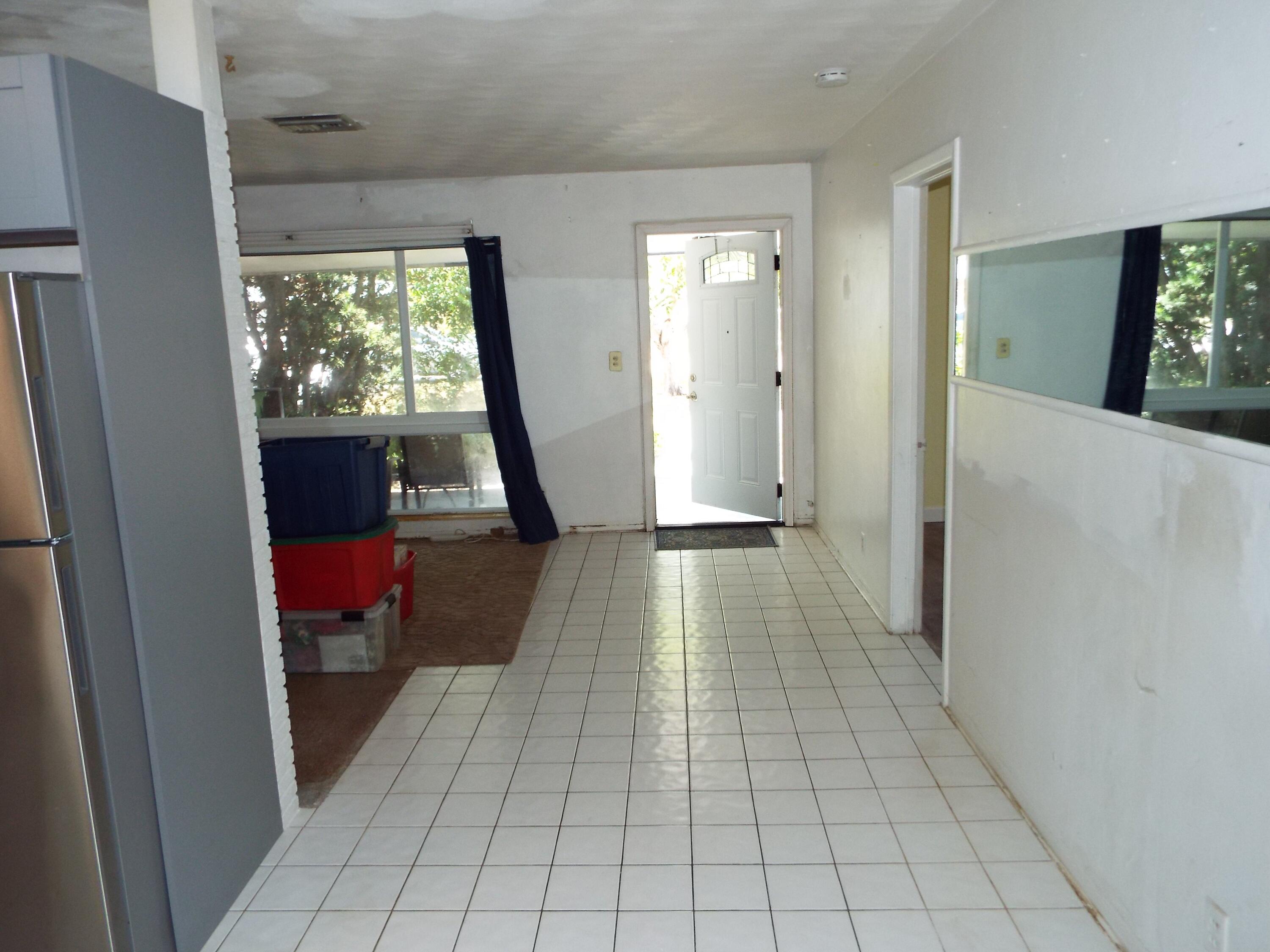 2600 SW 5th Street — Photo 5