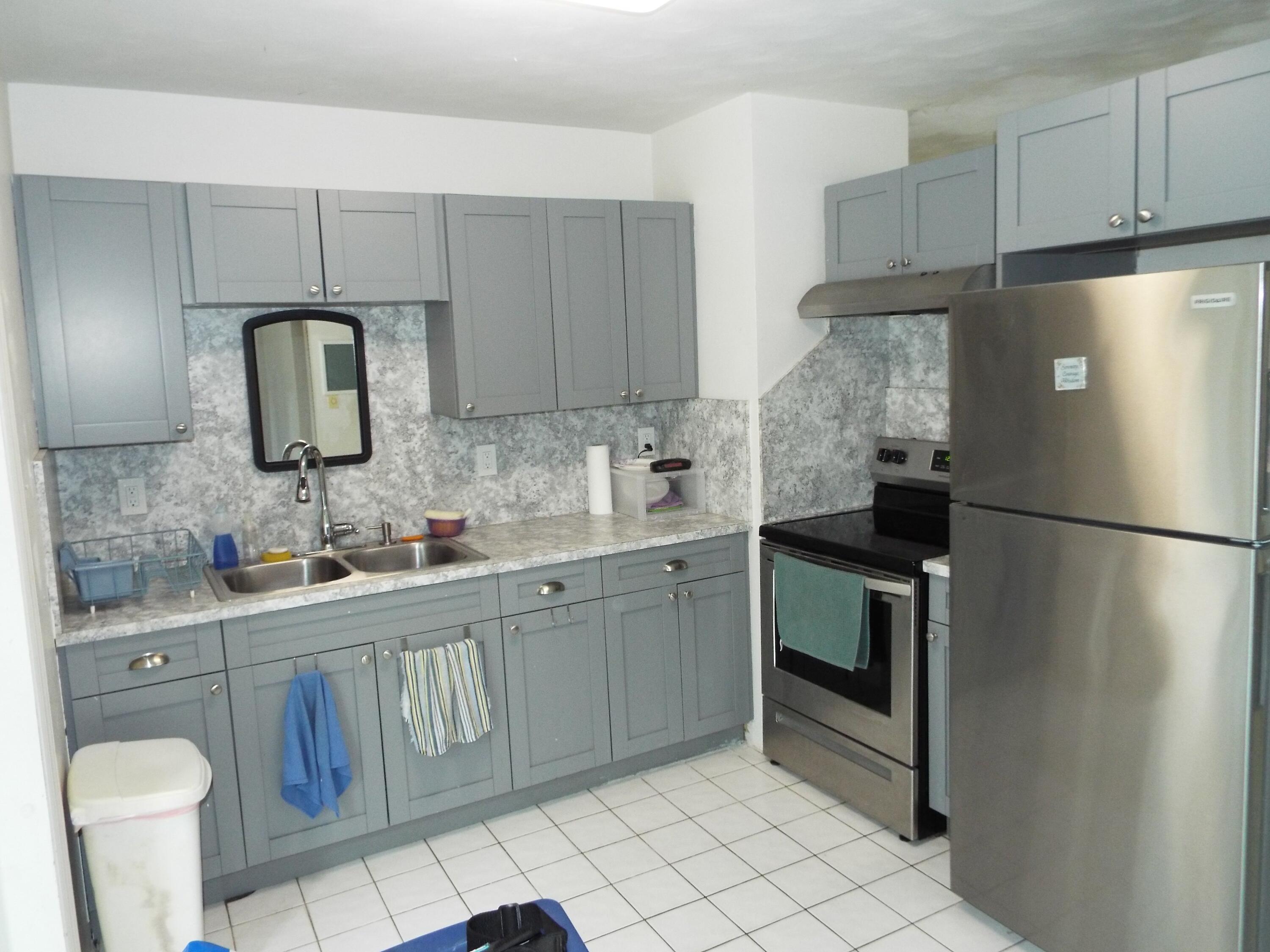 2600 SW 5th Street — Photo 4