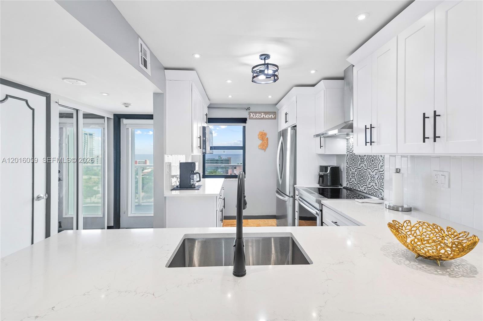 1401 N Riverside Dr # 1406 — Photo 4