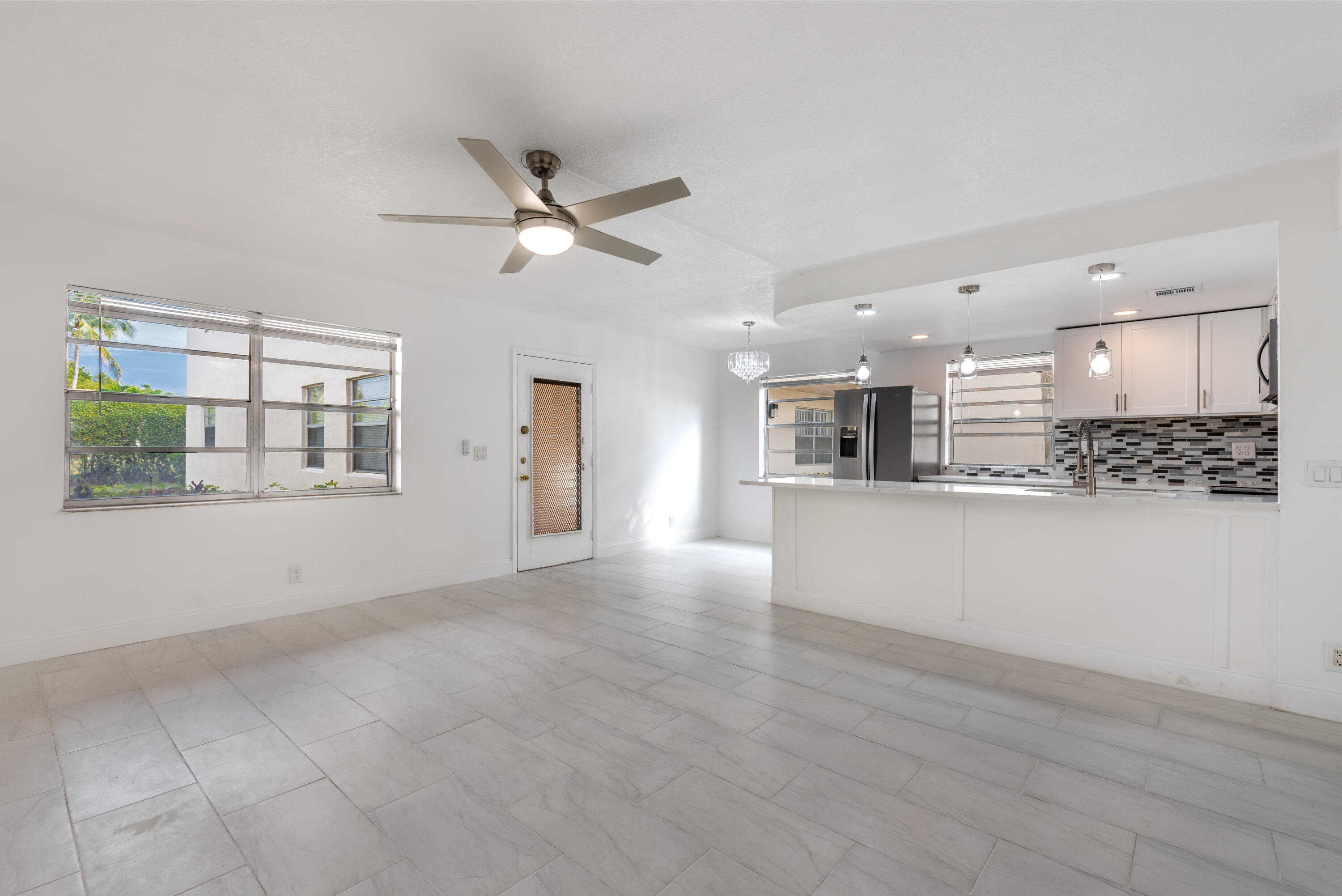 108 Normandy C Lane — Photo 2