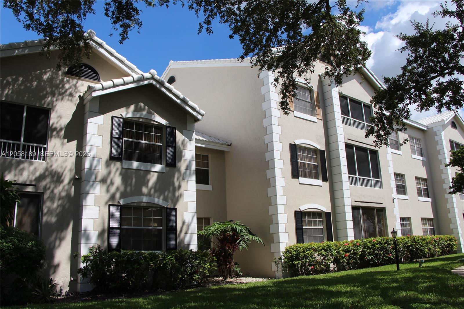2803 N Oakland Forest Dr # 108, Oakland Park FL 33309
