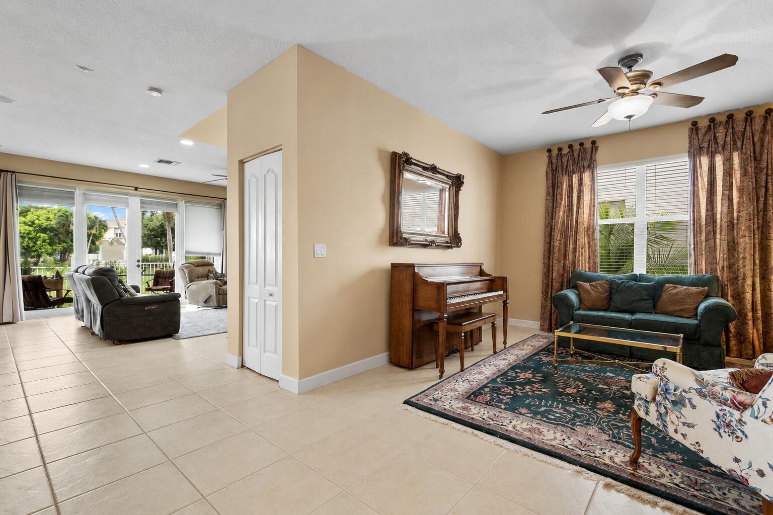 135 Hamilton Terrace — Photo 4