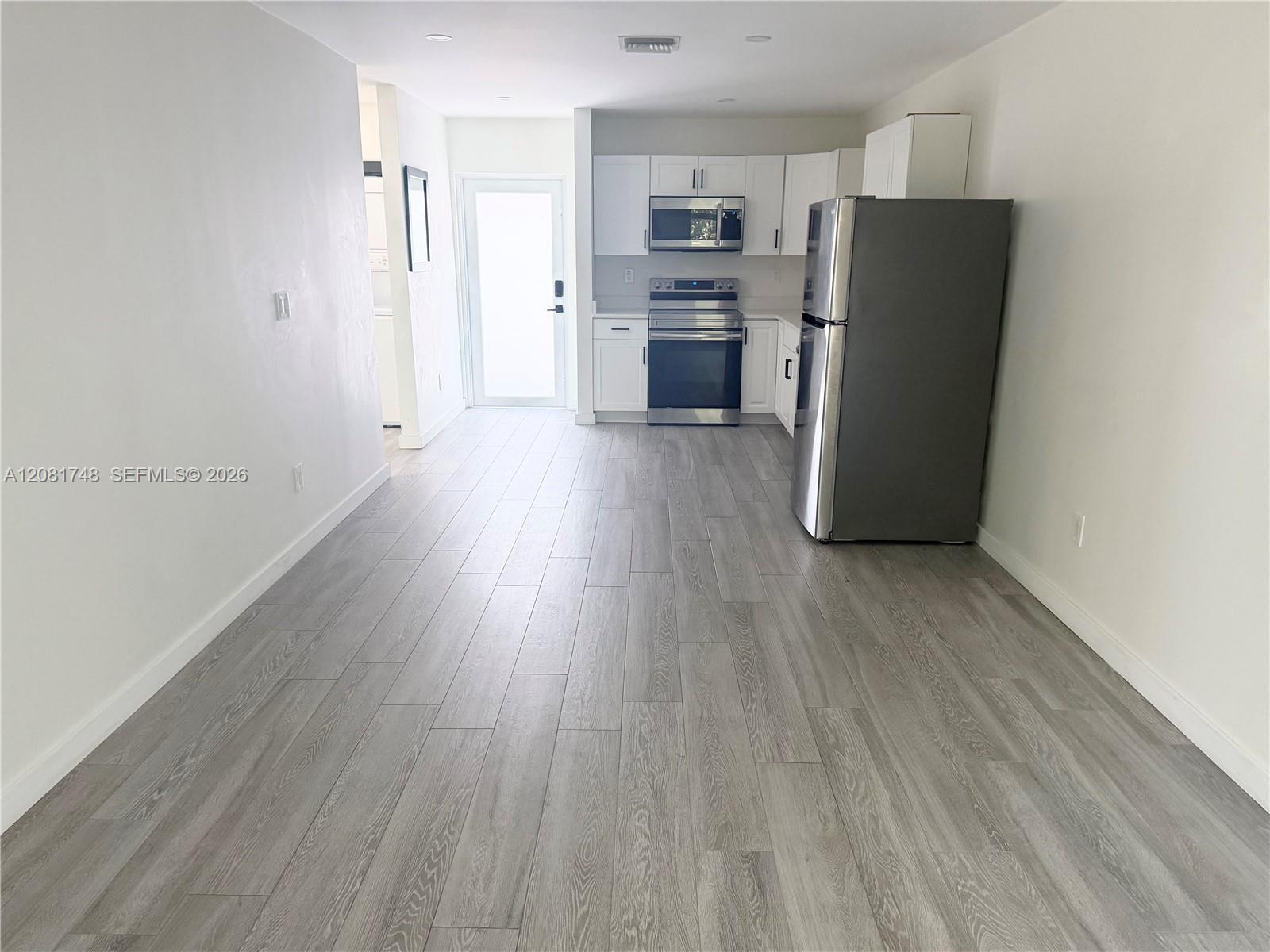 208 Meridian Ave # 6 — Photo 2