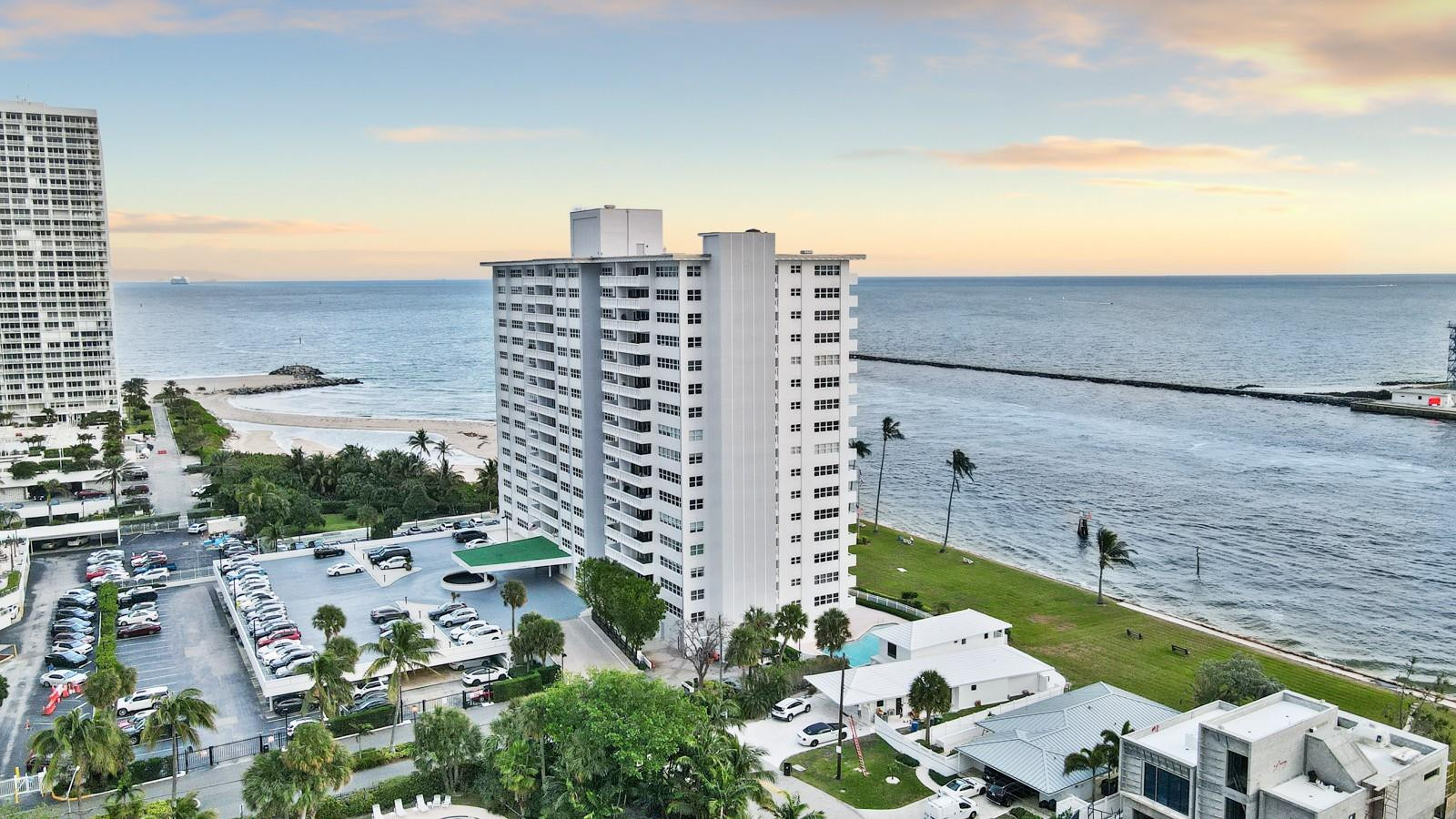 2100 S Ocean Drive # 16f — Photo 4