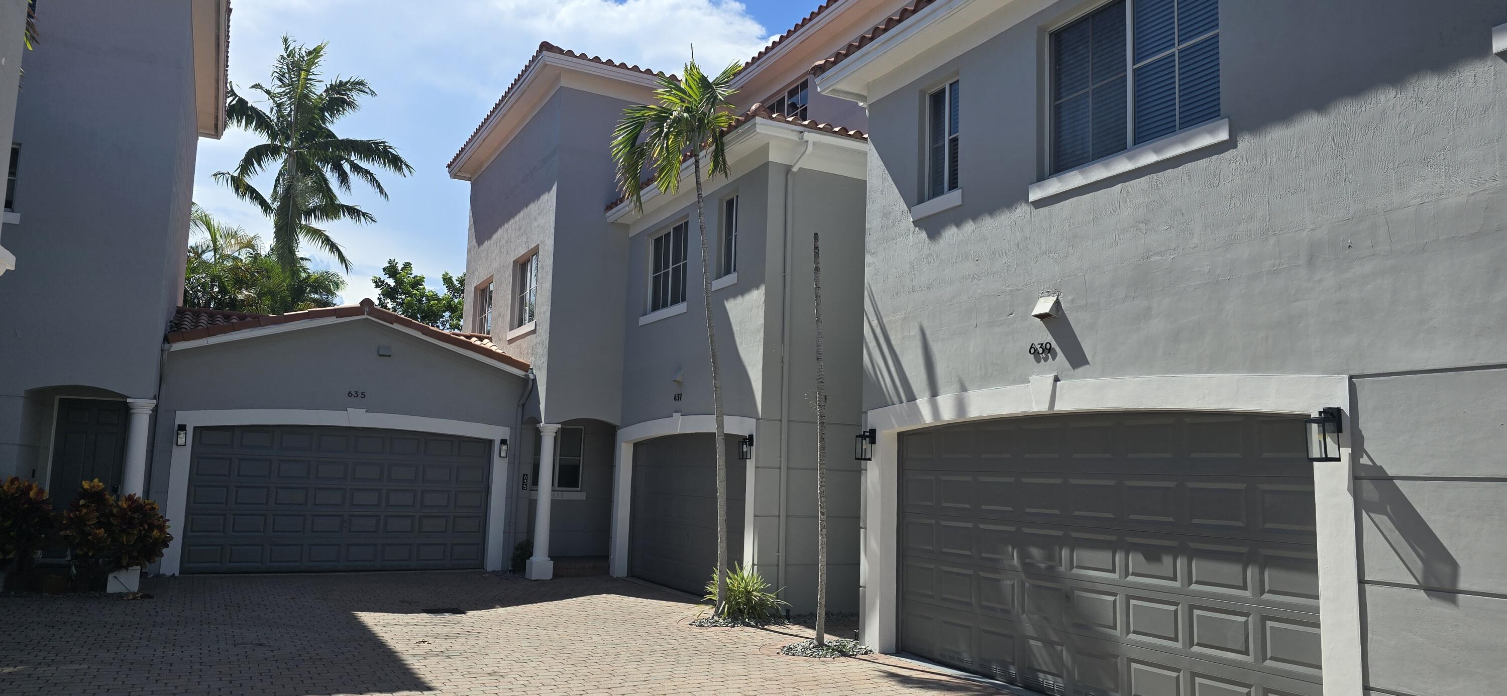635 NE 11th Avenue — Photo 3