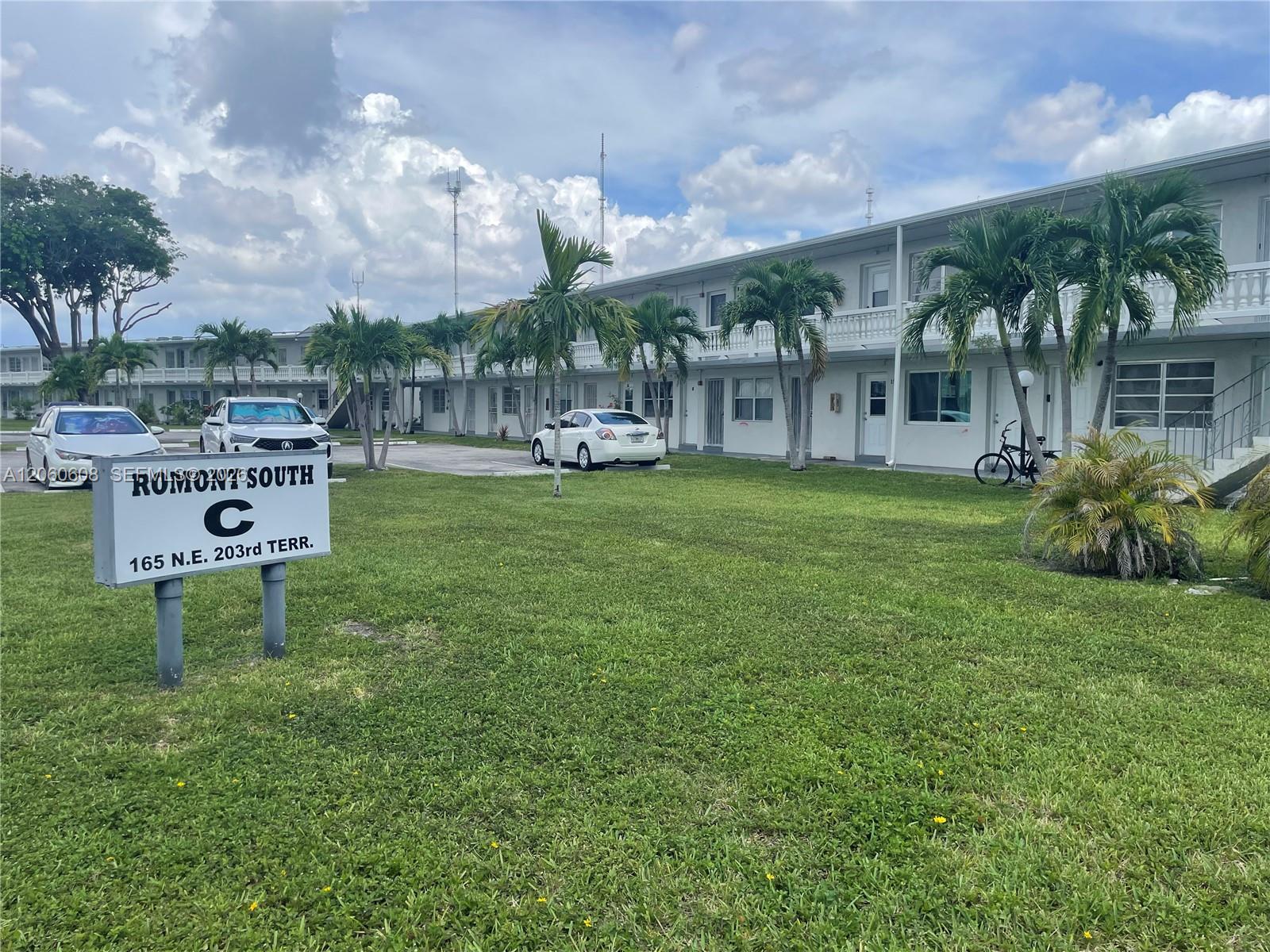 165 NE 203rd Ter # 26, Miami Gardens FL 33179