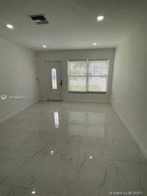 751 NW 18 Street — Photo 3