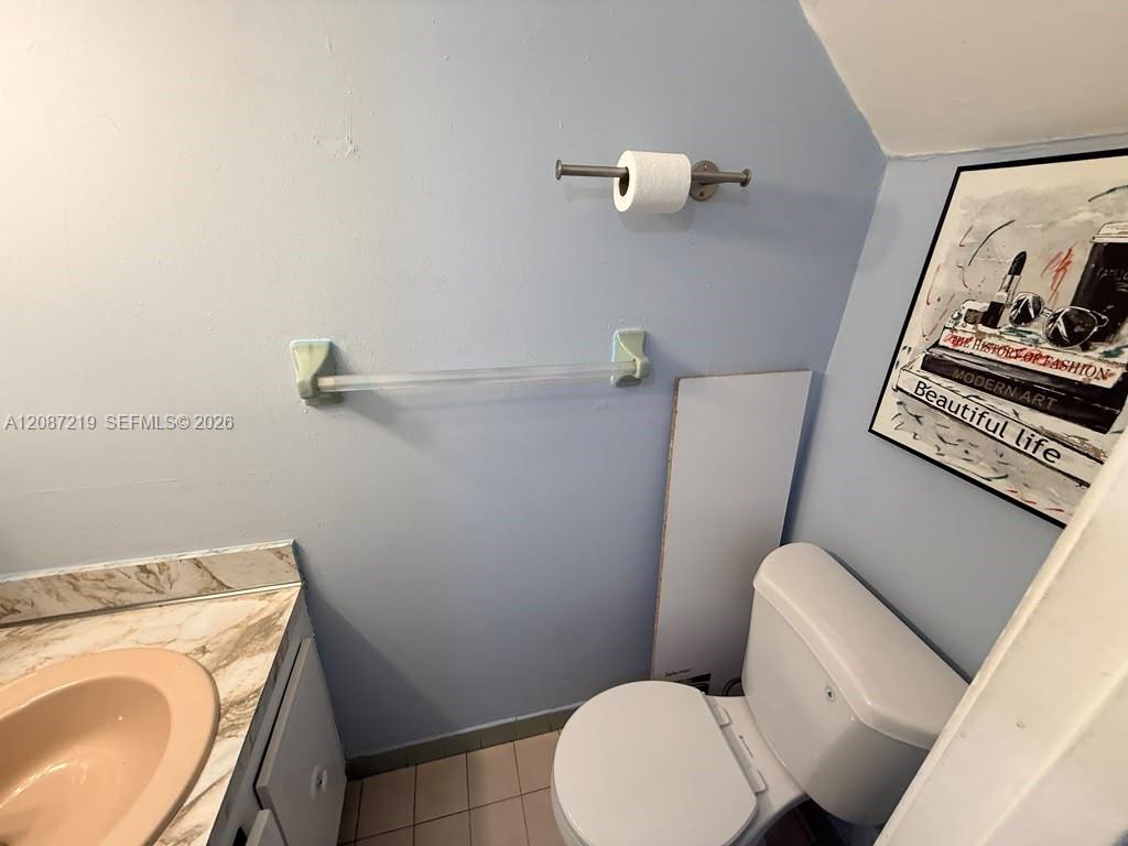 1255 W 53rd St # 309 — Photo 5
