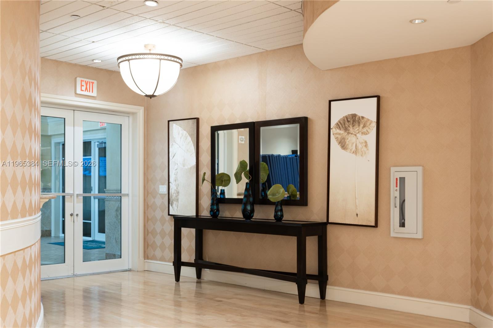 20000 E Country Club Dr # 307, Aventura FL 33180