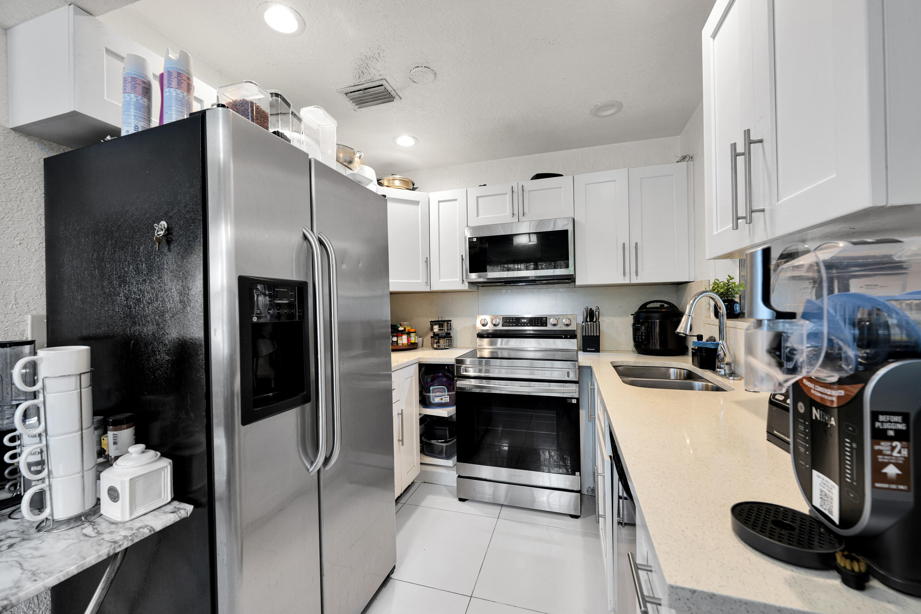 406 SW 15TH Terrace — Photo 5
