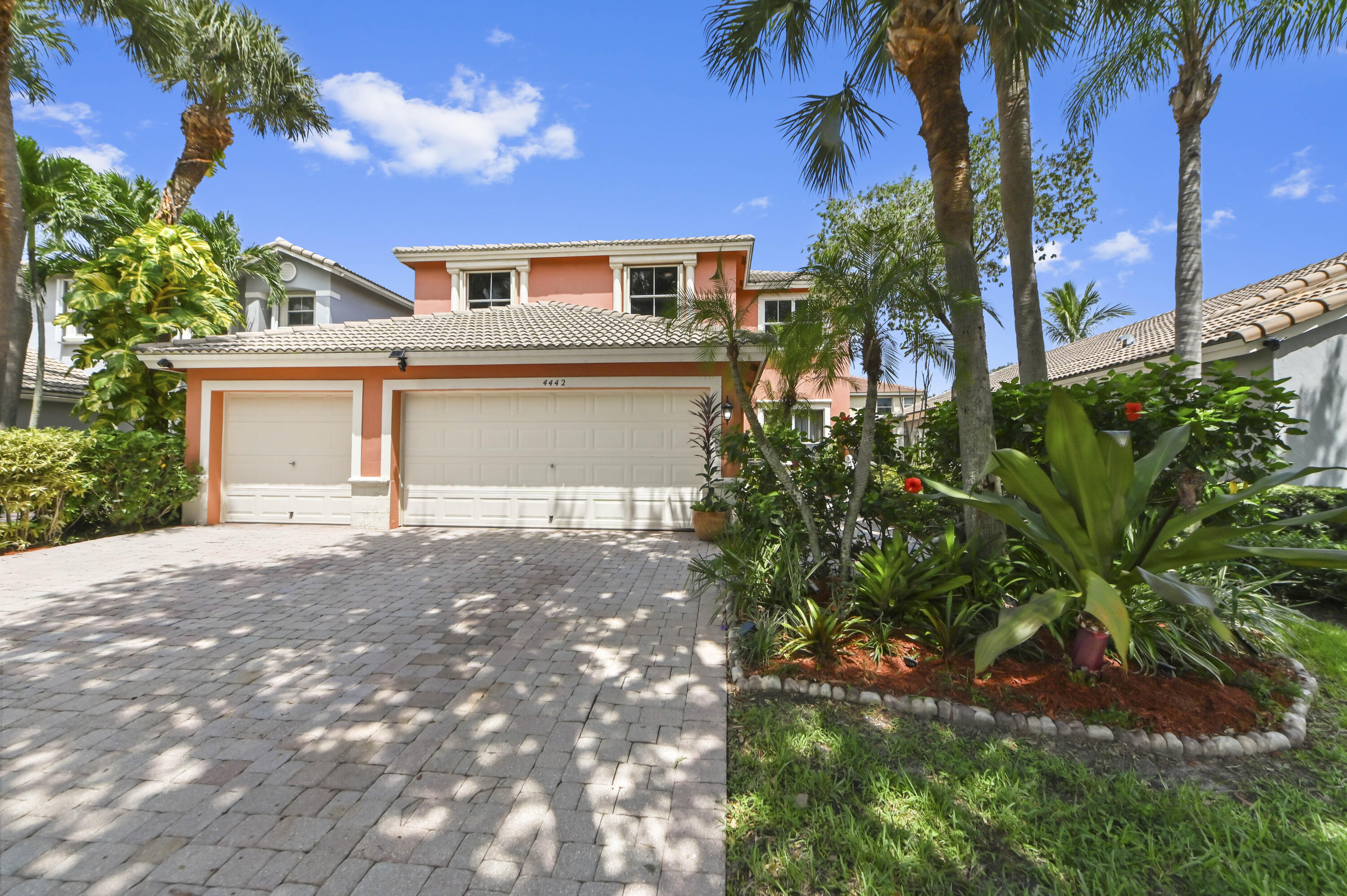 4442 ONEGA Circle, West Palm Beach FL 33409