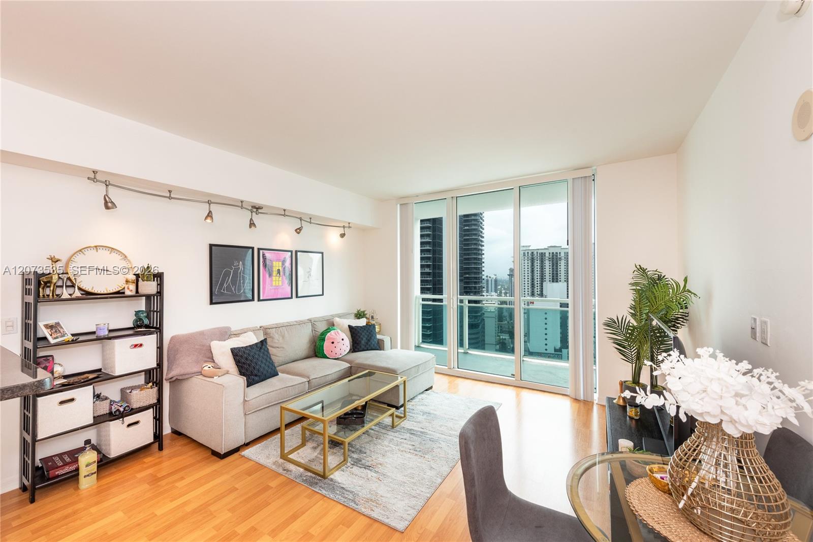 951 Brickell Ave # 2709, Miami FL 33131