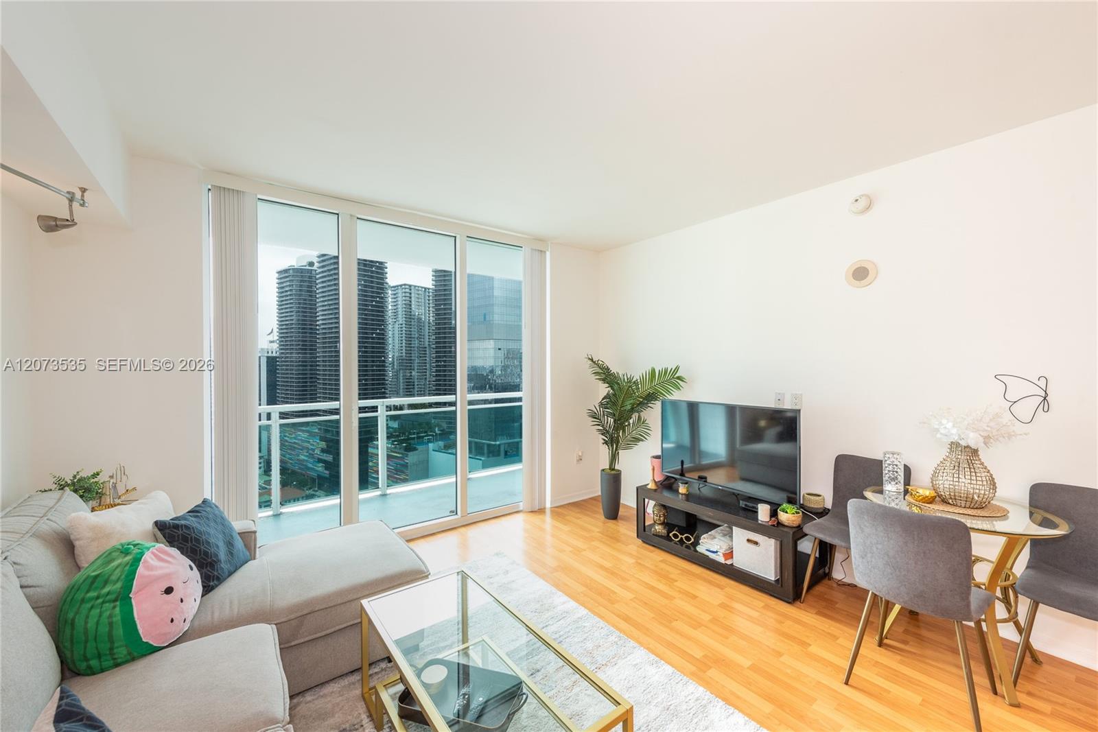 951 Brickell Ave # 2709 — Photo 2